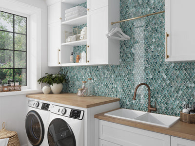 EMERALD SCALE Glass Mosaic Tile - TILE & MOSAIC DEPOT